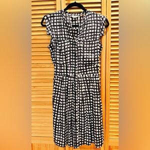 Elegant Black and White Grid Midi Dress